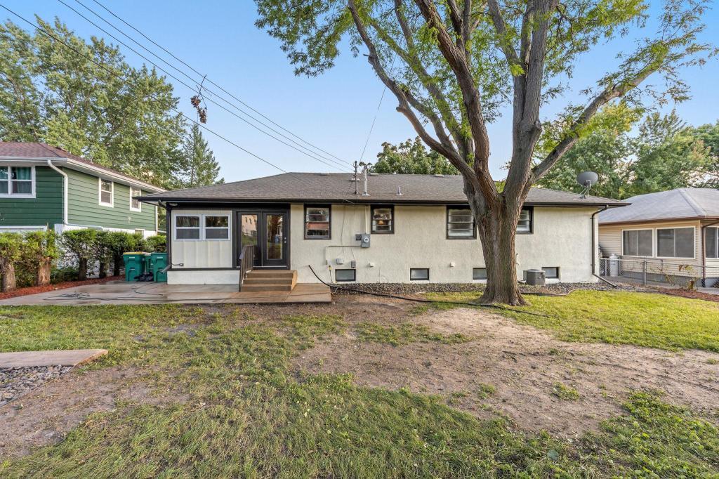 6602 36th Avenue North Crystal, MN 55427 - Photo 30 of 33