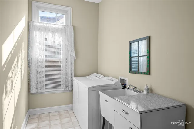 $625,000 | 2045 Bartram Road, North Aurora, IL 60542