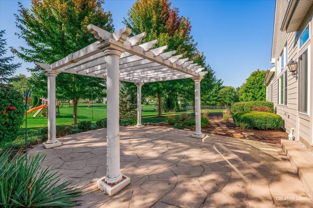 $625,000 | 2045 Bartram Road, North Aurora, IL 60542