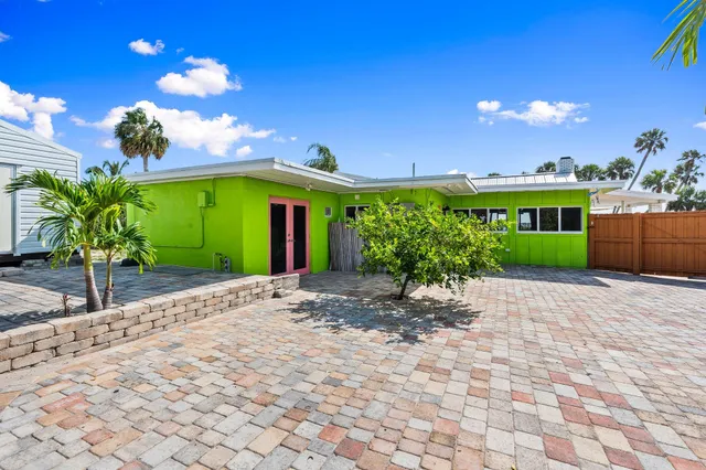 $3,500 | 5203 South Indian River Drive, Fort Pierce, FL 34982