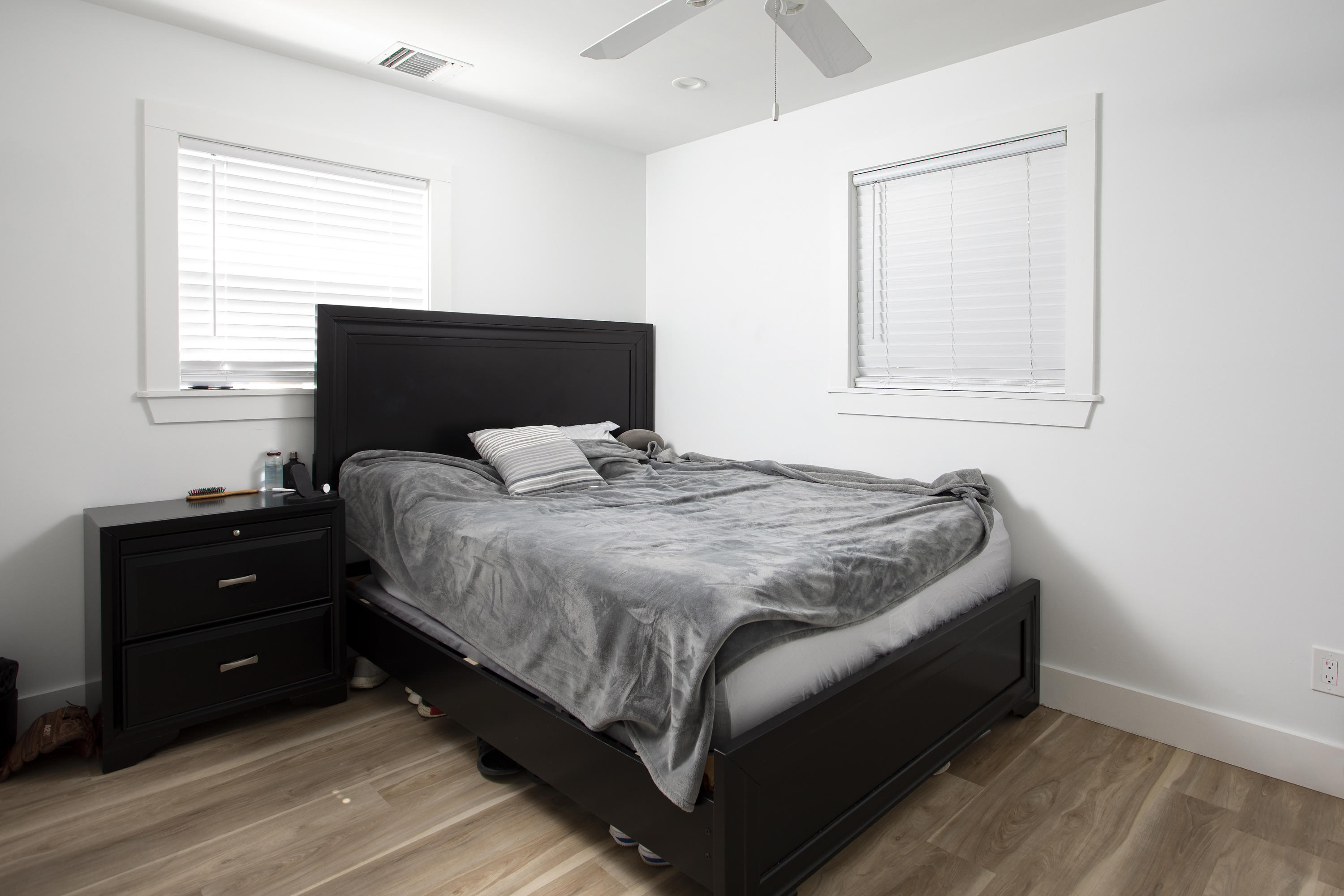 1522 Washington Street Key West, FL 33040 - Photo 15 of 21 a bedroom with a bed and a window