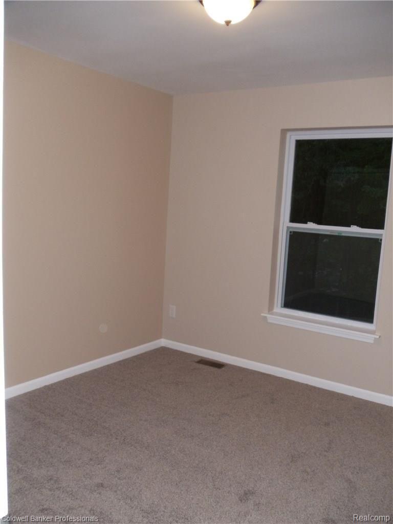 4711 Duck Lake Road North Highland, MI 48356 - Photo 21 of 29 Bedroom