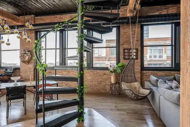 $1,475,000 | 411 South Sangamon Street, Unit 8BC, Chicago, IL 60607