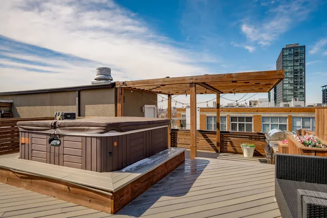 $1,475,000 | 411 South Sangamon Street, Unit 8BC, Chicago, IL 60607