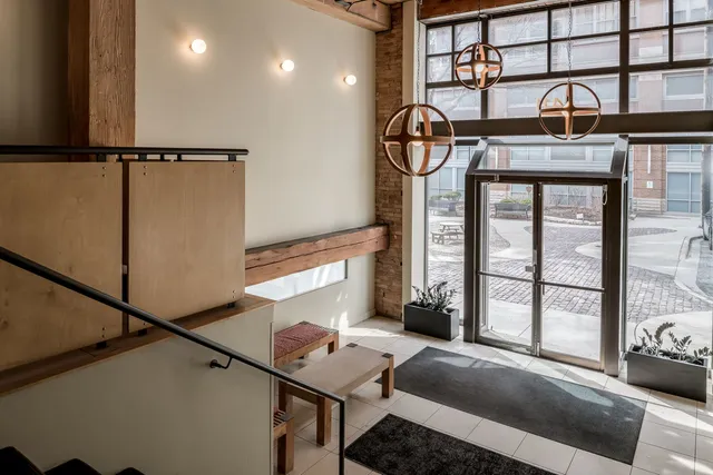 $1,475,000 | 411 South Sangamon Street, Unit 8BC, Chicago, IL 60607