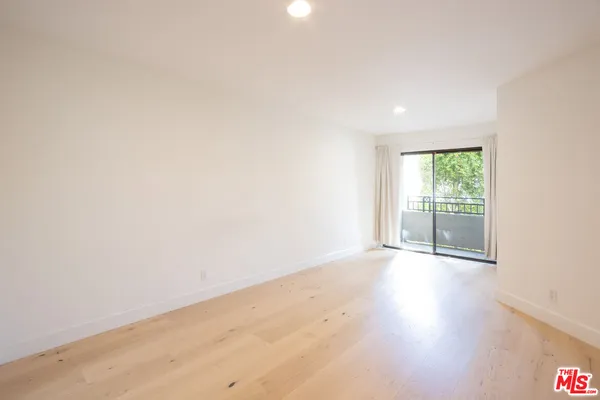 $3,995 | 11640 Woodbridge Street, Unit 106, Studio City, CA 91604