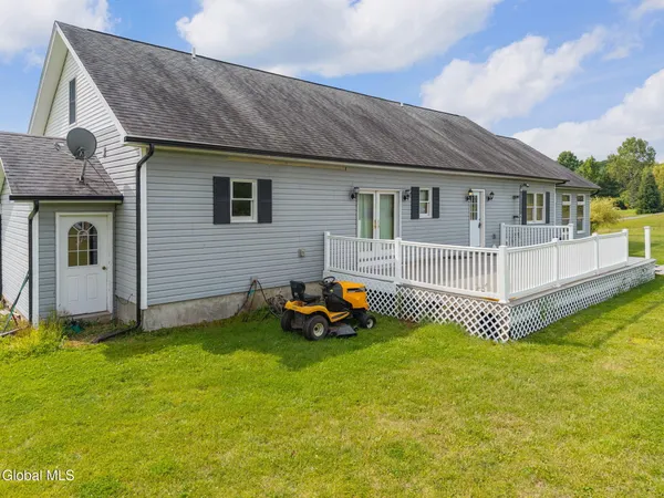 $530,000 | 113 Bluebird Lane, Gloversville, NY 12078