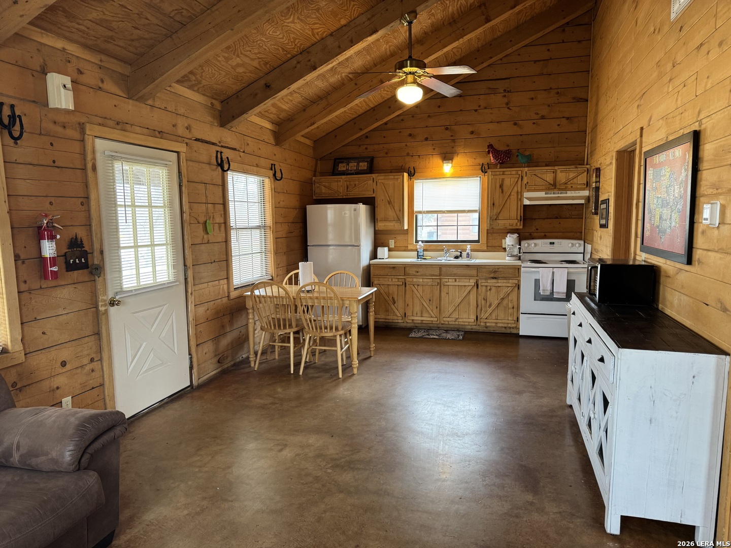 110 Red Wright Road Rio Frio, TX 78879 - Photo 13 of 49