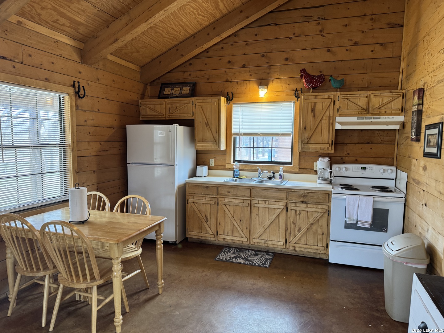 110 Red Wright Road Rio Frio, TX 78879 - Photo 14 of 49