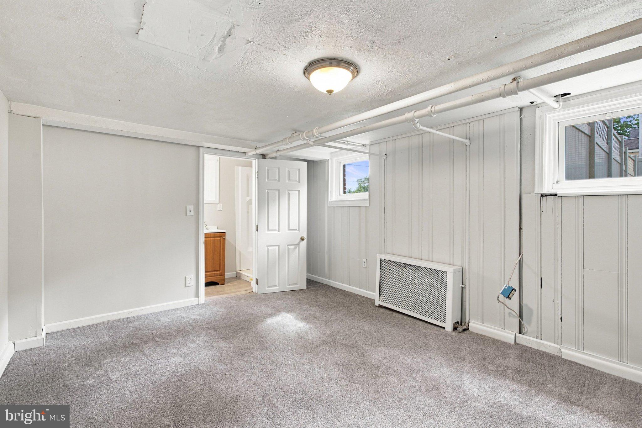 133 Warrenville Road Dunellen, NJ 08812 - Photo 18 of 32 Gallery Image 18