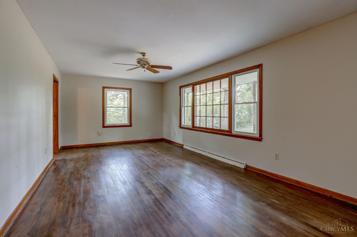 5649 Rapid Run Road Cincinnati, OH 45238 - Photo 9 of 27
