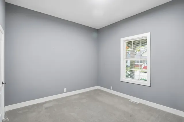 $1,595 | 1035 Albany Street, Indianapolis, IN 46203