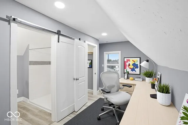 $1,595 | 1035 Albany Street, Indianapolis, IN 46203