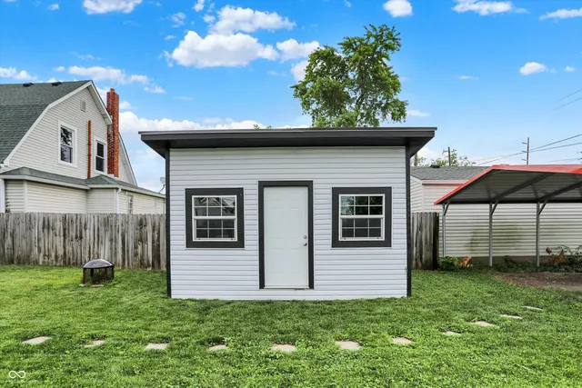 $1,595 | 1035 Albany Street, Indianapolis, IN 46203