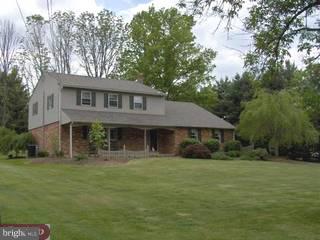 12 Mary Bell Road Audubon, PA 19403 - Photo 1 of 6 Gallery Image 1