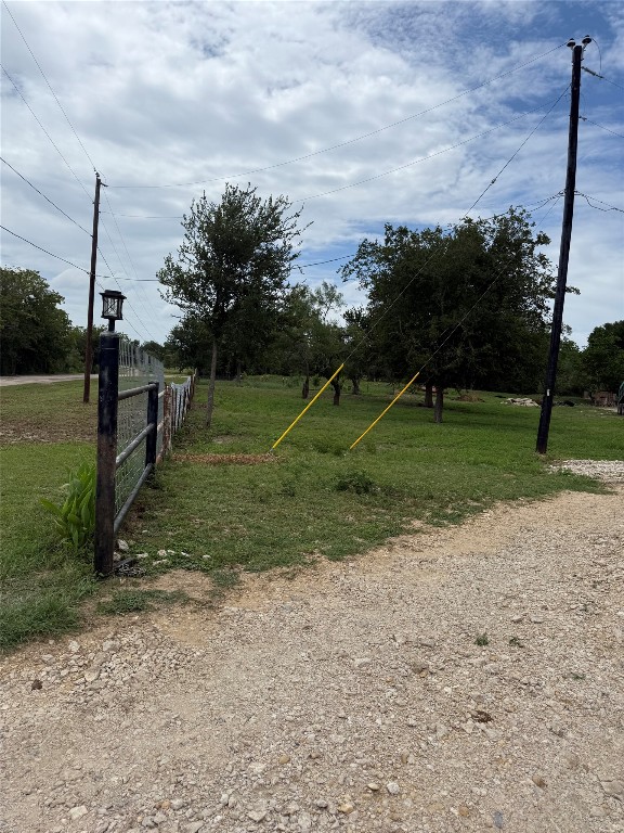 968 Red Town Road Elgin, TX 78621 - Photo 22 of 36