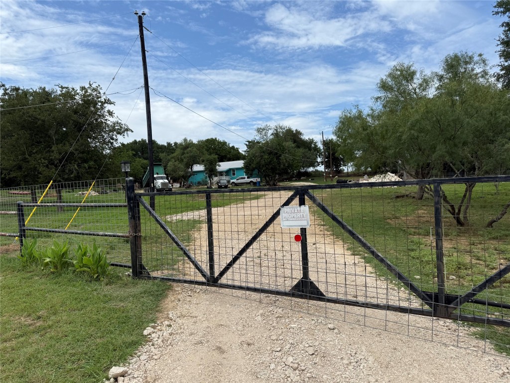 968 Red Town Road Elgin, TX 78621 - Photo 23 of 36 View of gate