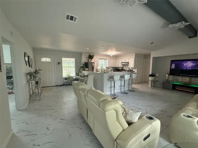 $329,990 | 968 Red Town Road, Elgin, TX 78621