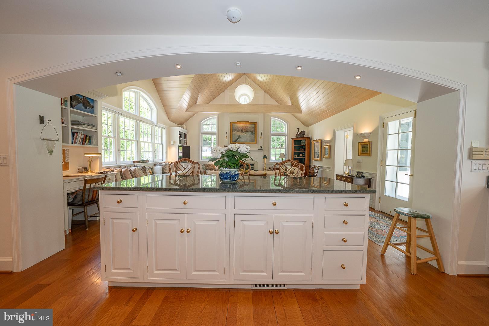 1109 Brynlawn Road Villanova, PA 19085 - Photo 30 of 93 Parabolic arch