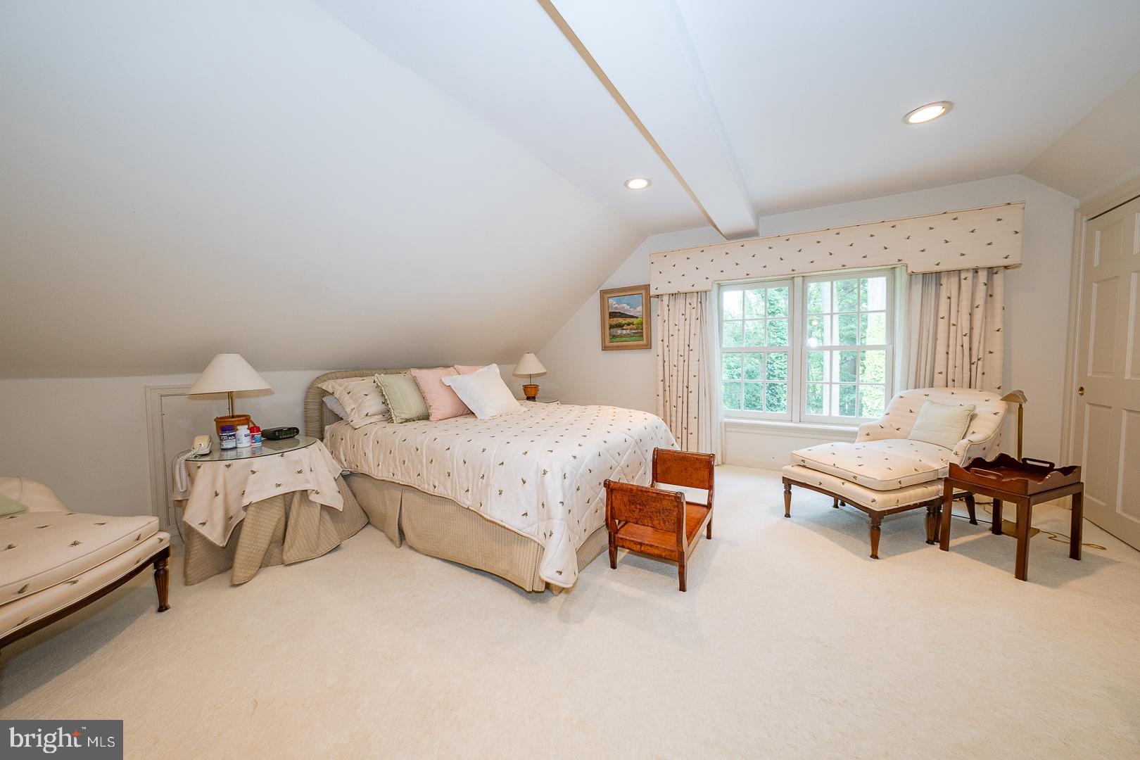 1109 Brynlawn Road Villanova, PA 19085 - Photo 64 of 93 Family bedroom #2 has full, en suite bathroom