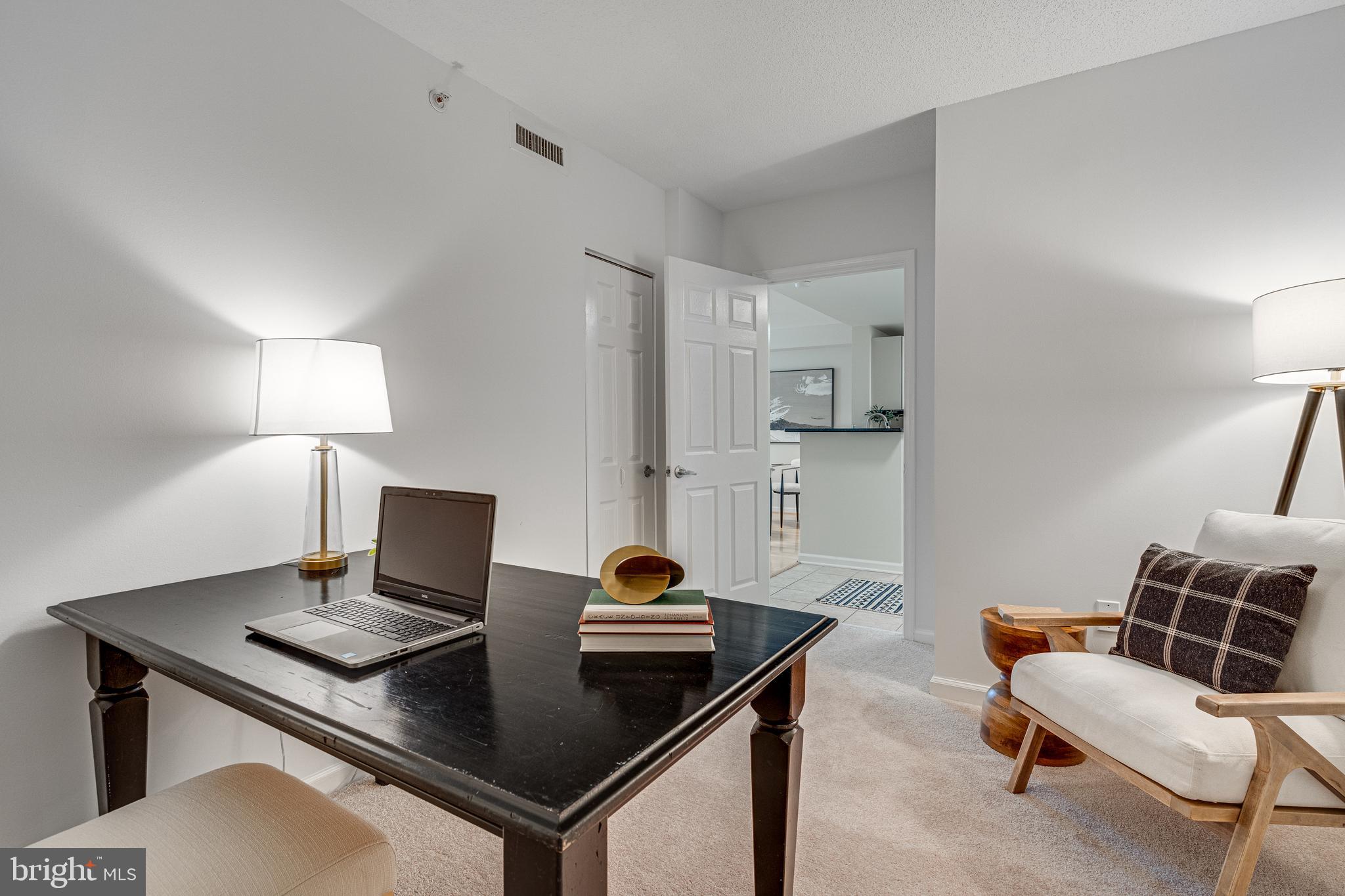 2726 Gallows Road, Unit 609 Vienna, VA 22180 - Photo 20 of 37 Could be a bedroom, office, etc.