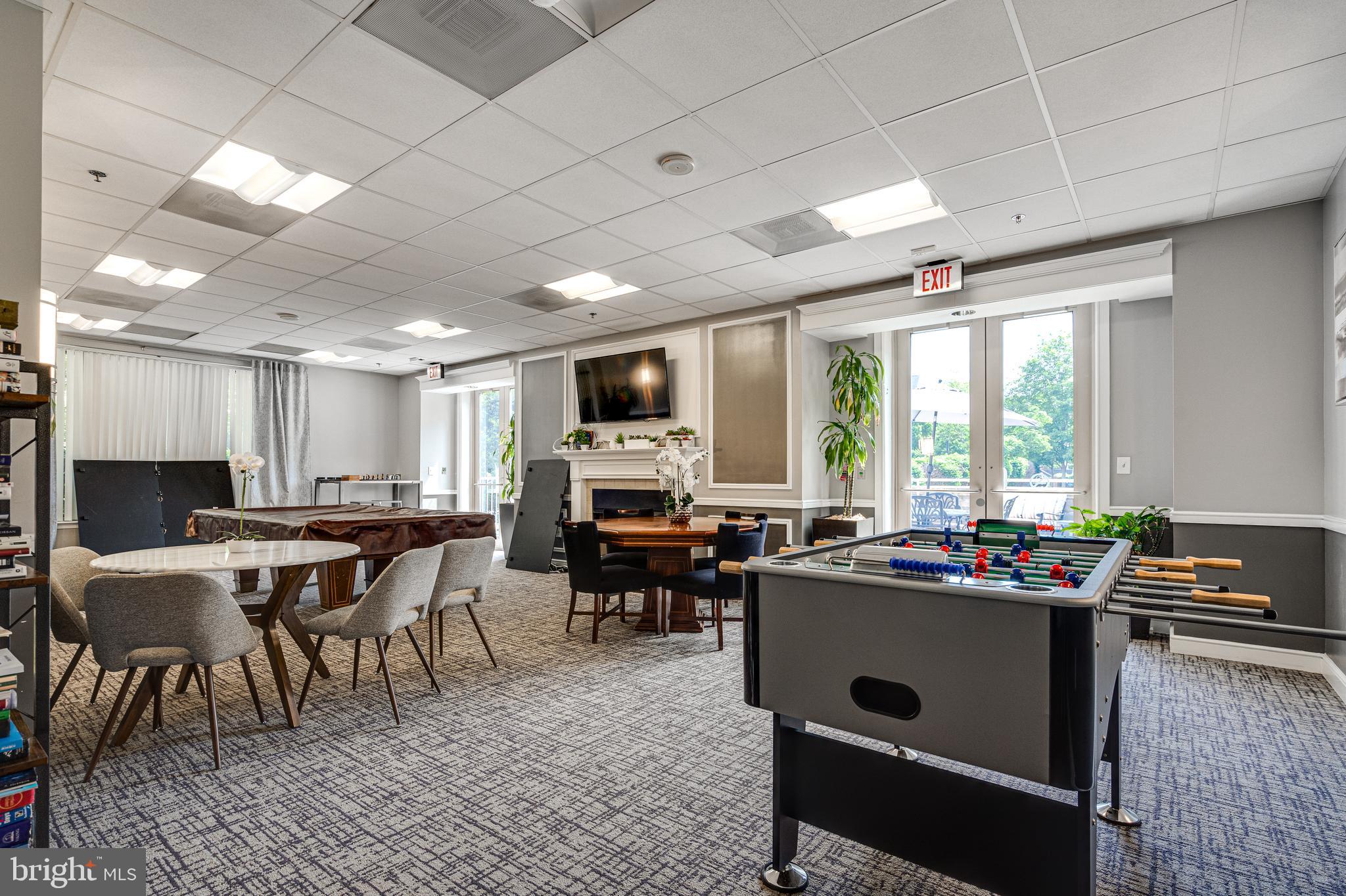 2726 Gallows Road, Unit 609 Vienna, VA 22180 - Photo 27 of 37 Game room