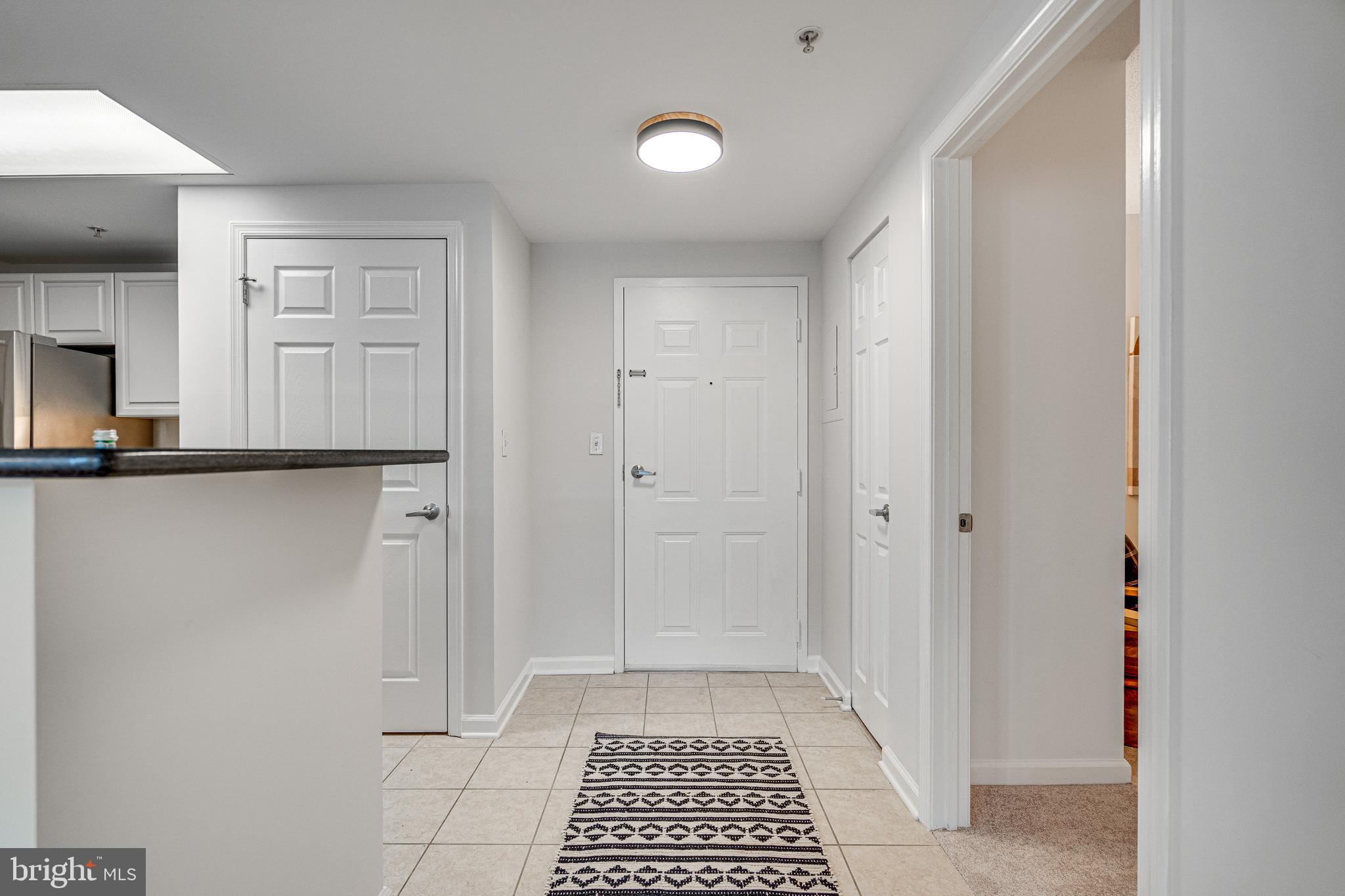 2726 Gallows Road, Unit 609 Vienna, VA 22180 - Photo 5 of 37 Welcome!