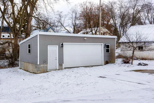 $619,000 | 418 1/2 Wilkinson Street, Chelsea, MI 48118