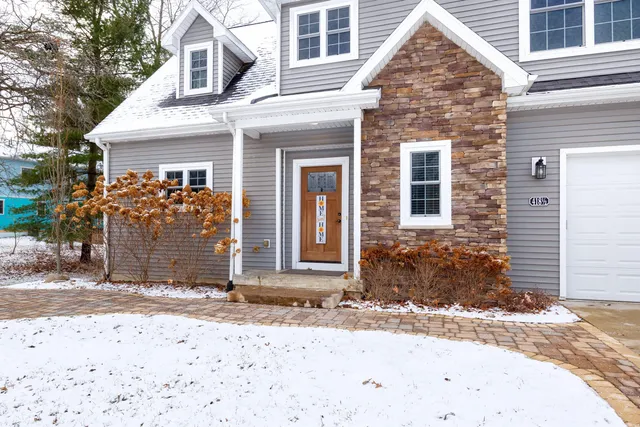 $619,000 | 418 1/2 Wilkinson Street, Chelsea, MI 48118