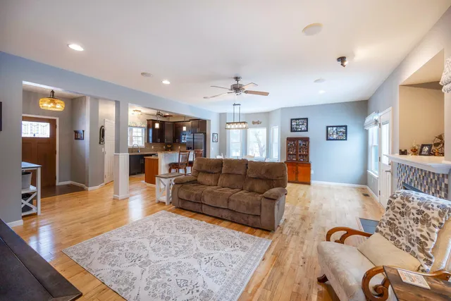 $619,000 | 418 1/2 Wilkinson Street, Chelsea, MI 48118