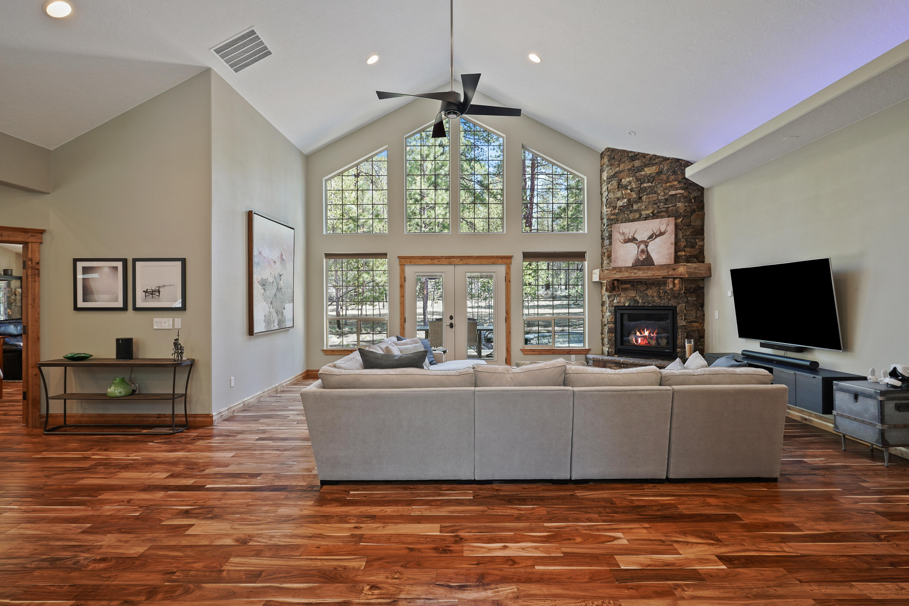 55420 Huntington Road Bend, OR 97707 - Photo 26 of 52 DSC00605