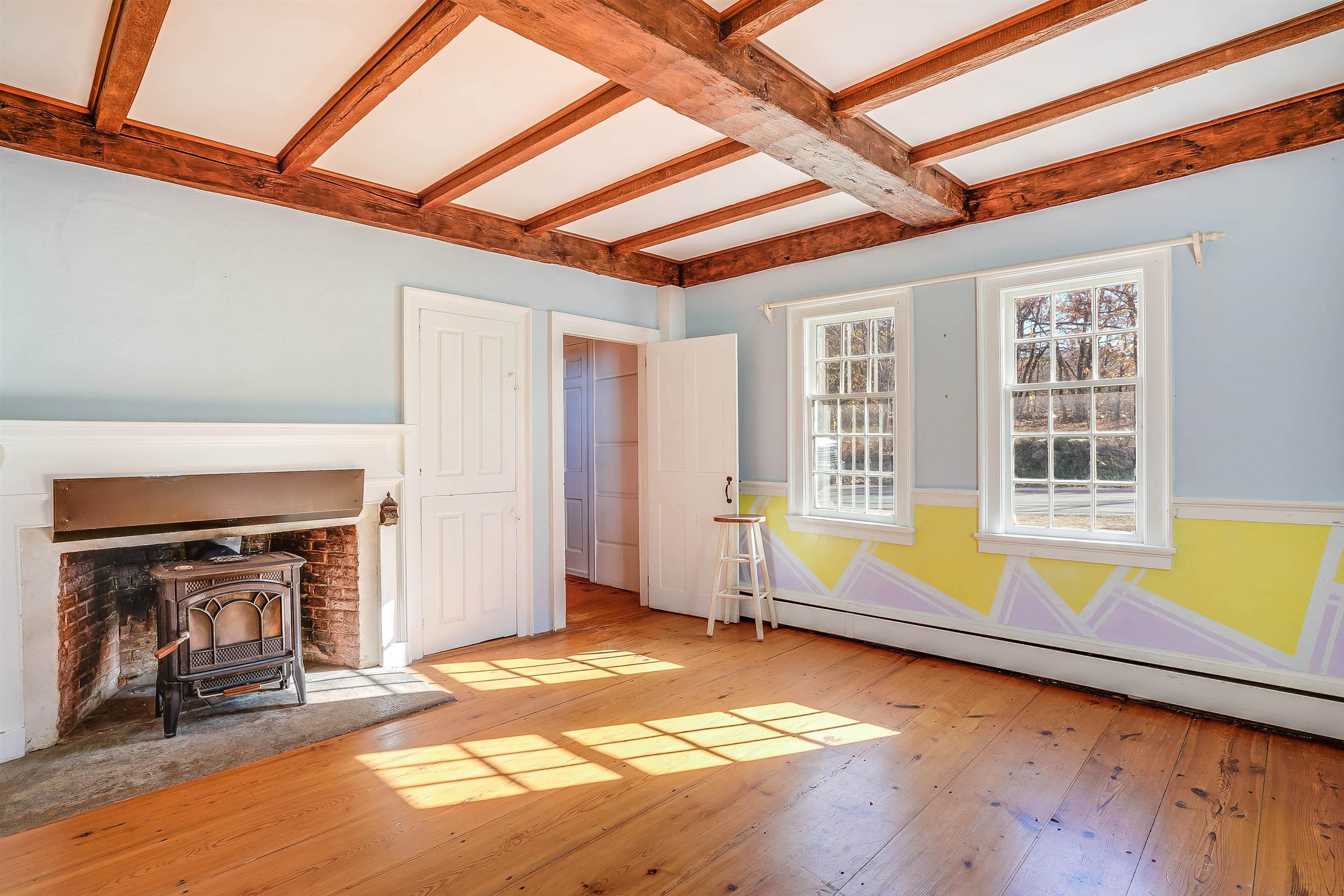555 Abbot Hill Road Wilton, NH 03086 - Photo 4 of 30