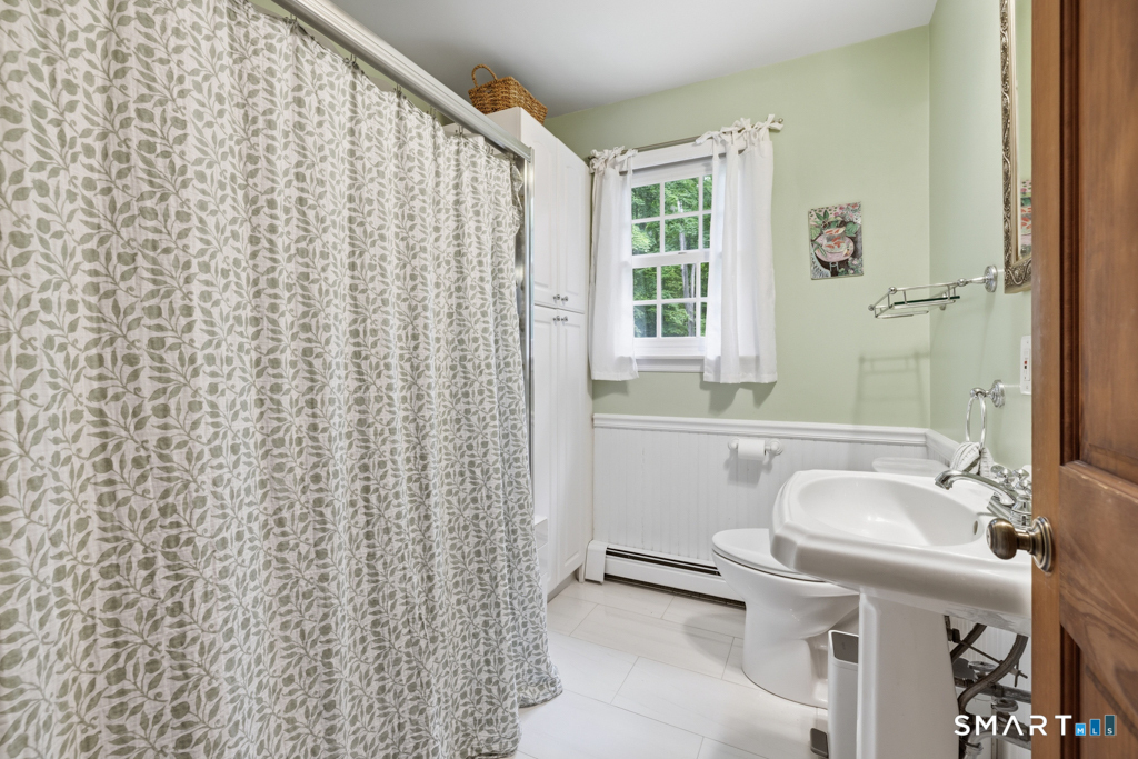76 Pocahontas Road Redding, CT 06896 - Photo 25 of 32