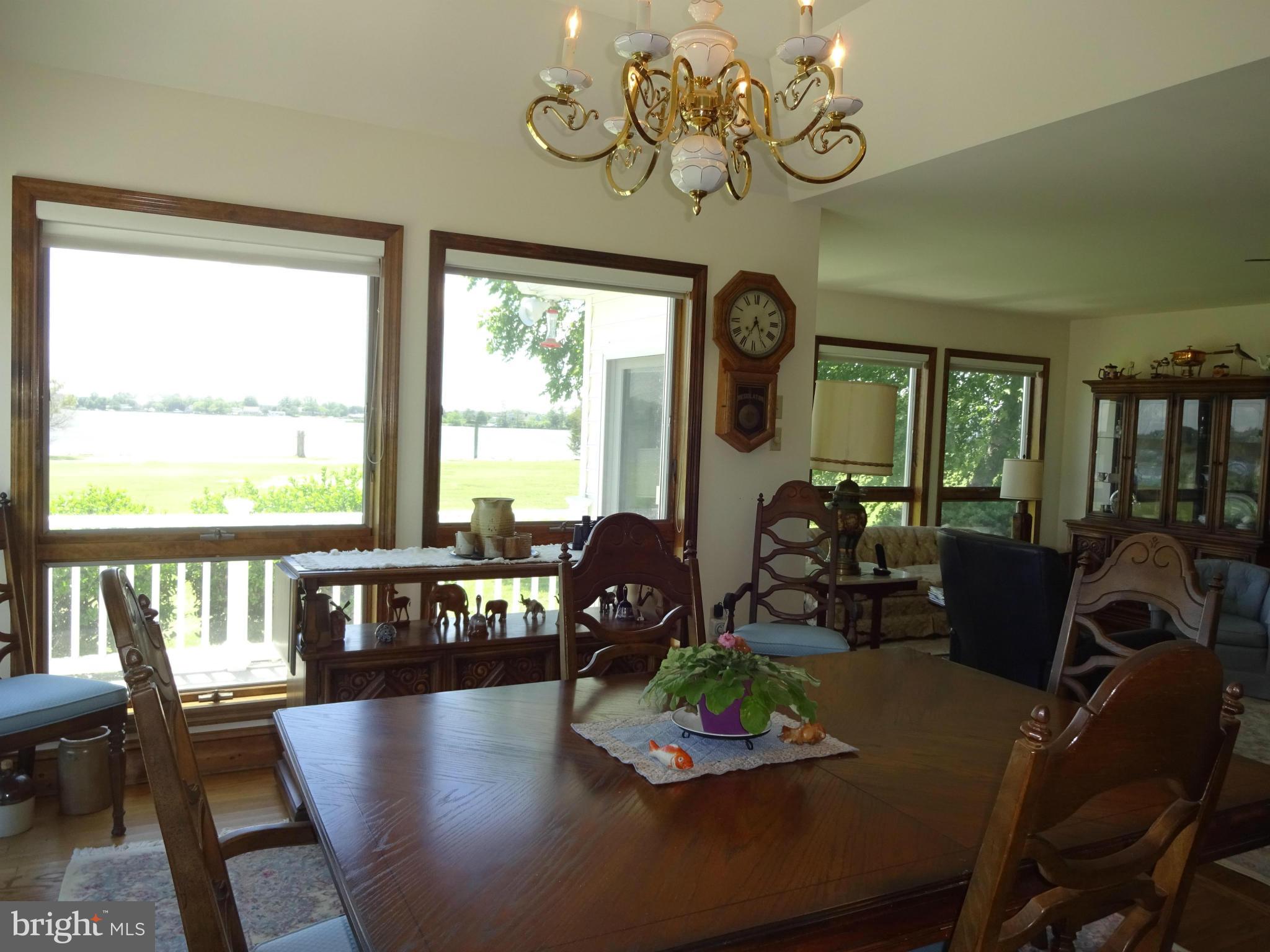 1665 Town Point Road Cambridge, MD 21613 - Photo 16 of 30 Dining Room