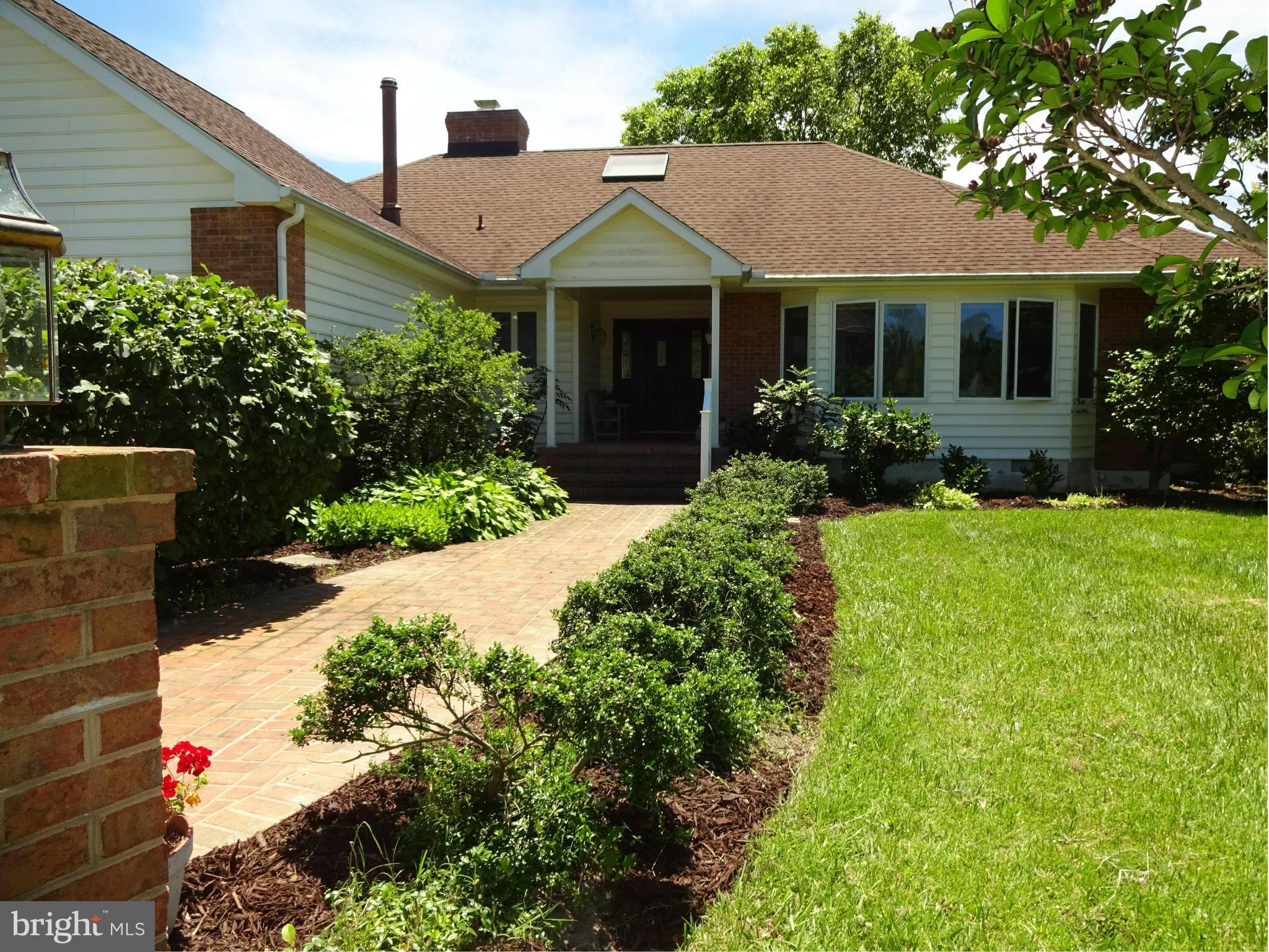 1665 Town Point Road Cambridge, MD 21613 - Photo 4 of 30 Exterior (Front)