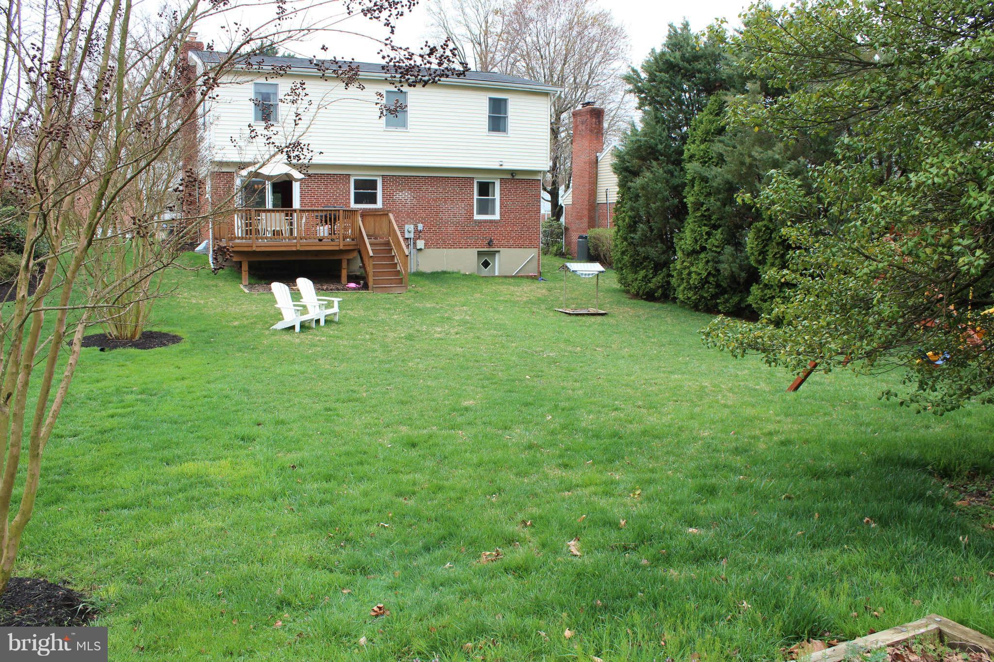 910 Rappaix Court Baltimore, MD 21286 - Photo 16 of 16 Large, level back yard