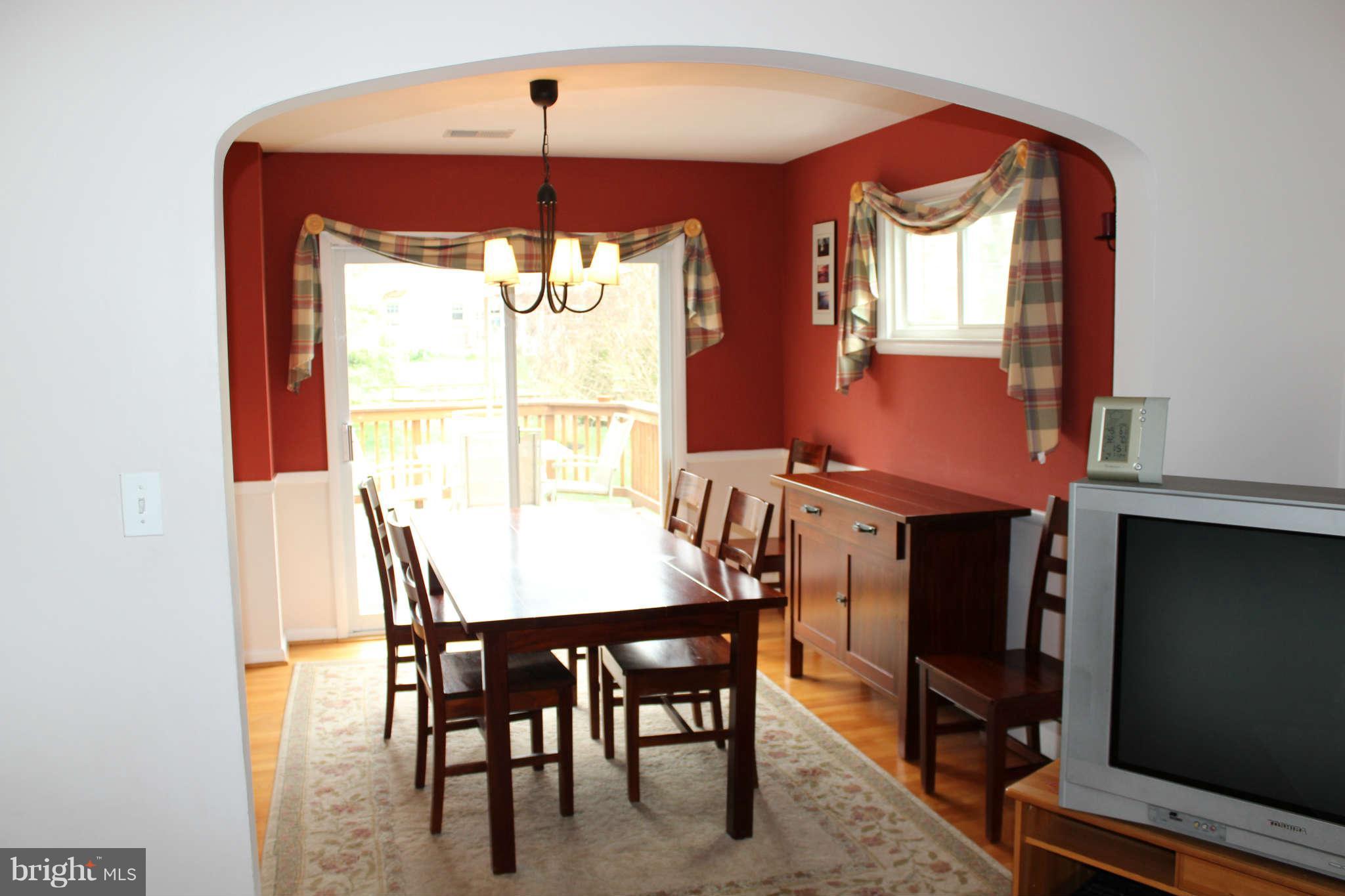 910 Rappaix Court Baltimore, MD 21286 - Photo 3 of 16 Dining Room