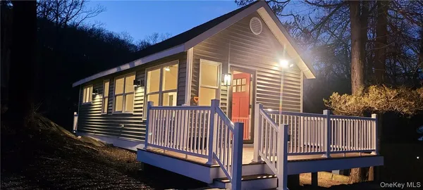 $2,600 | 11 Curry Road, Mahopac, NY 10541