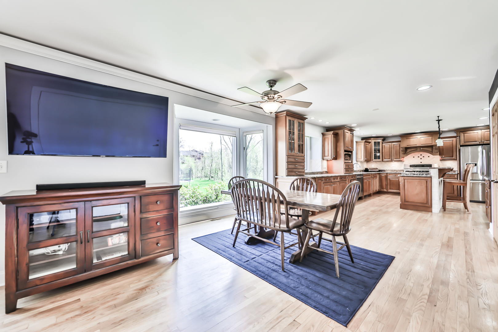 8001 William Drive Willowbrook, IL 60527 - Photo 13 of 44