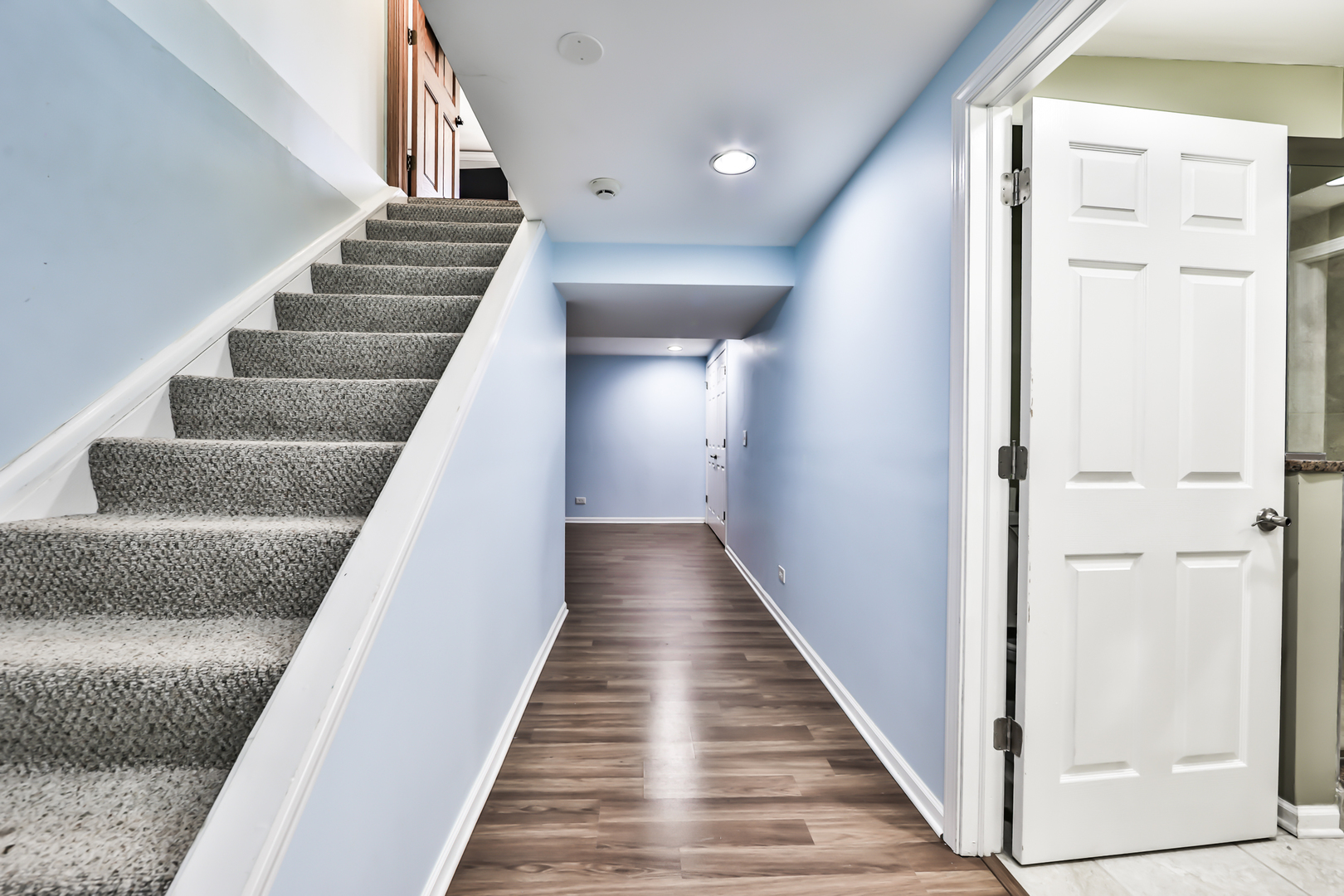 8001 William Drive Willowbrook, IL 60527 - Photo 17 of 44