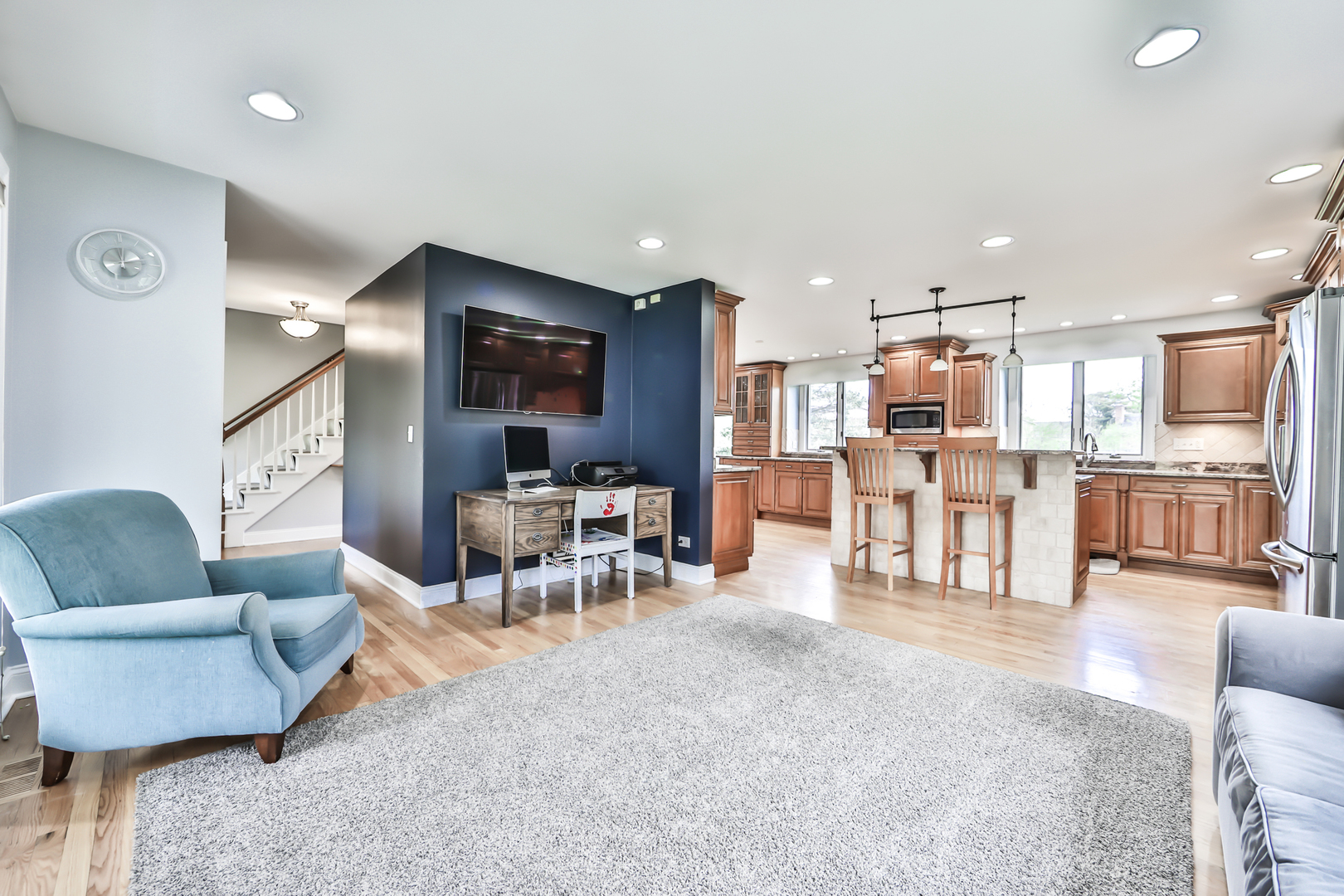 8001 William Drive Willowbrook, IL 60527 - Photo 9 of 44