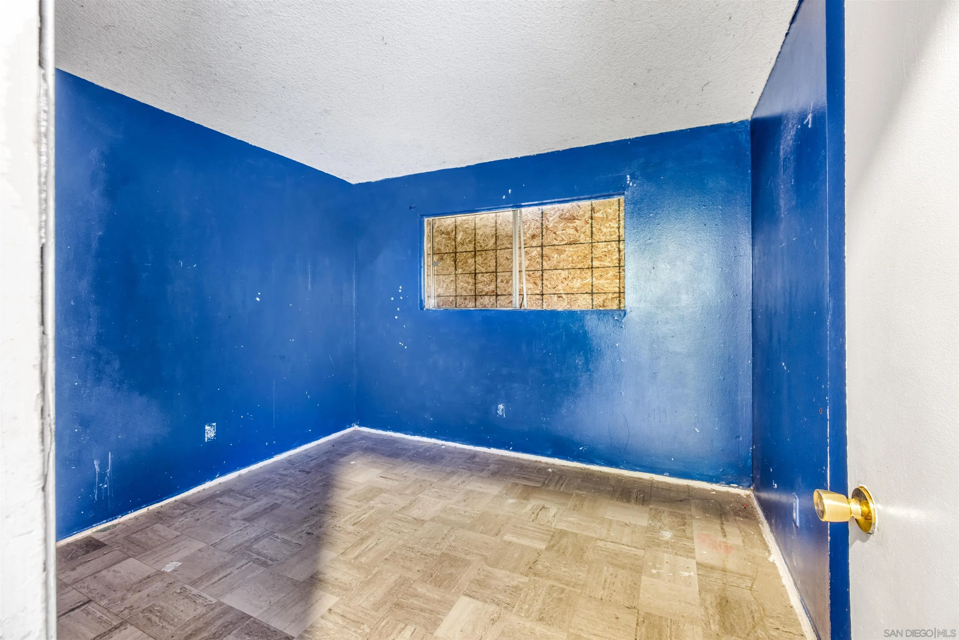 9048 Gideon Circle South Lakeside, CA 92040 - Photo 10 of 21 a view of empty room