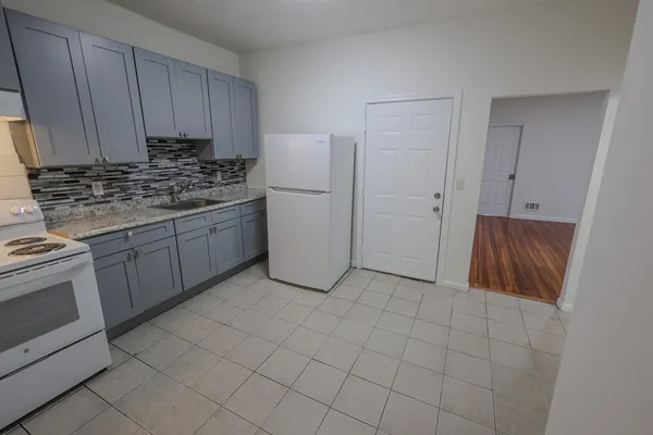$3,700 | 127 Intervale Street, Unit 2, Boston, MA 02121
