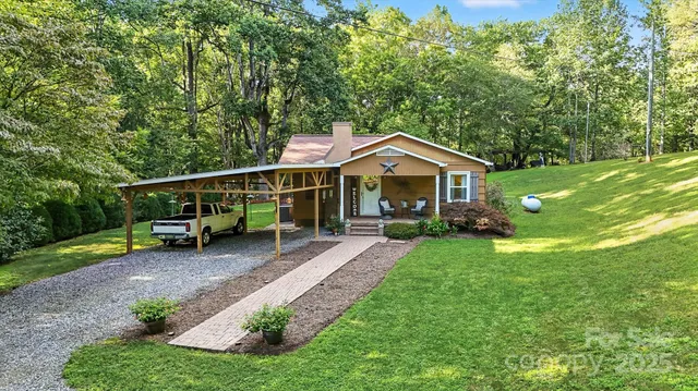 $400,000 | 2606 Grant Road, Hudson, NC 28638