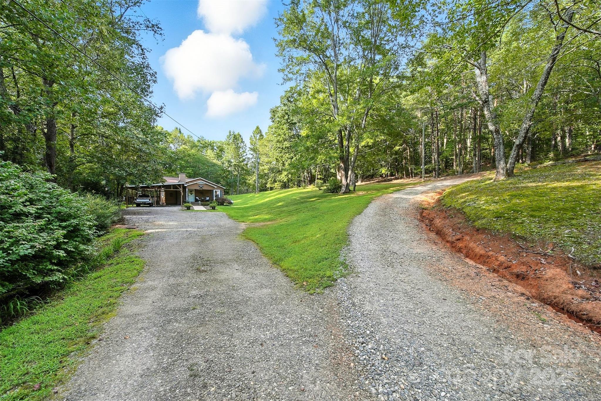 2606 Grant Road Hudson, NC 28638 - Photo 31 of 42