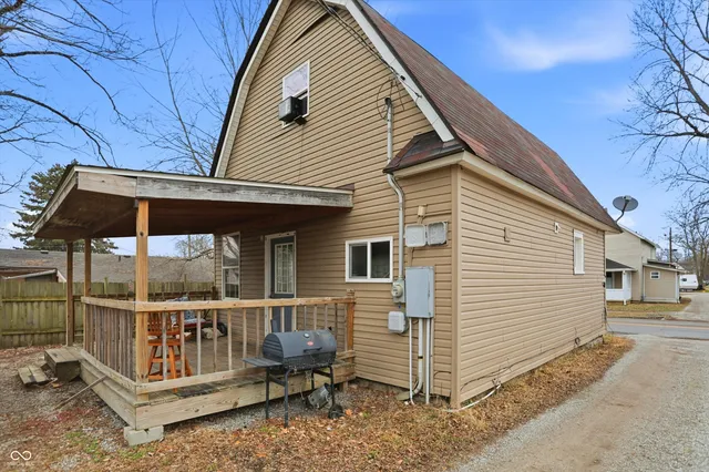 $159,900 | 1005 8th Street, Columbus, IN 47201