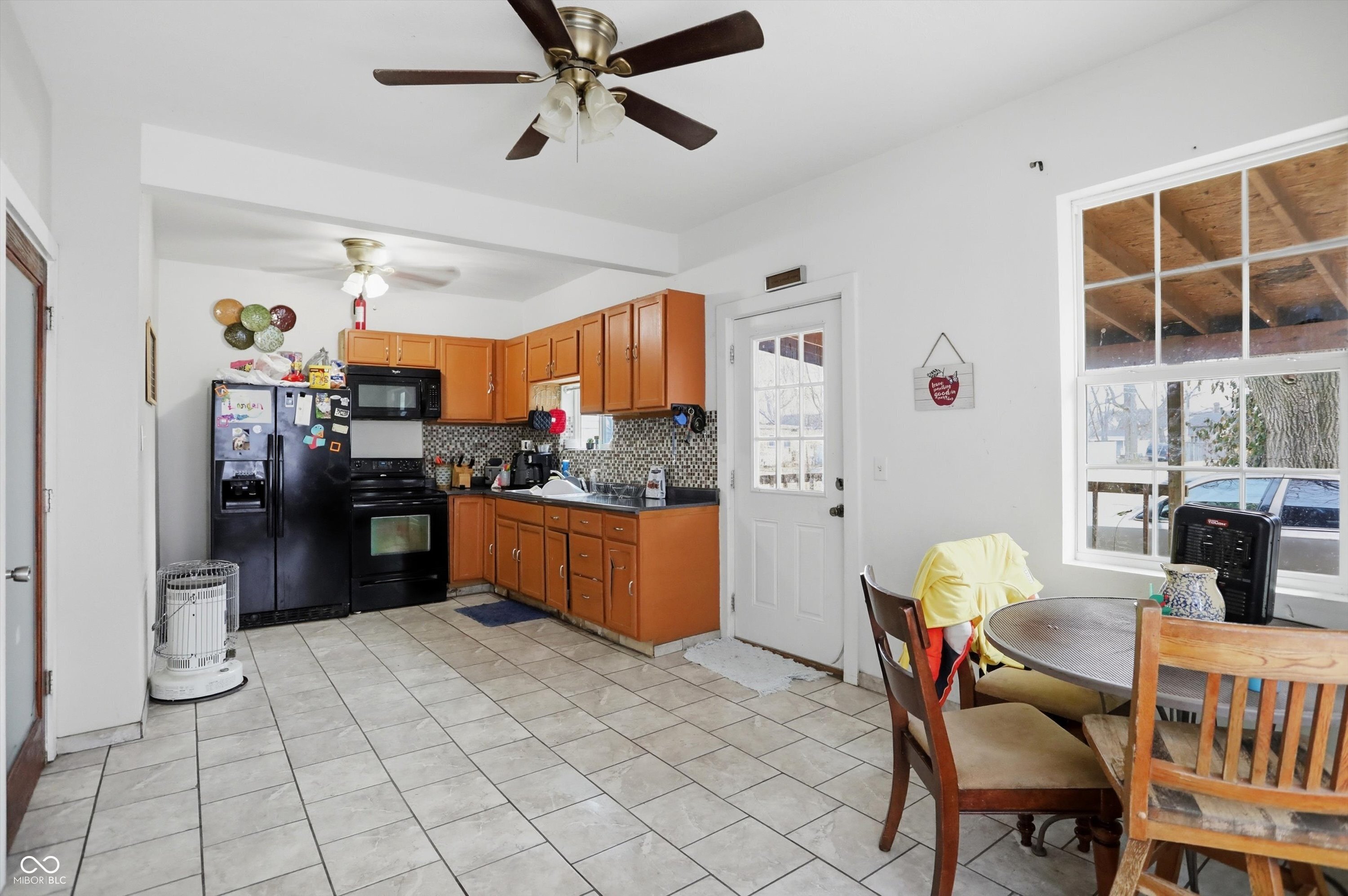 1005 8th Street Columbus, IN 47201 - Photo 8 of 25