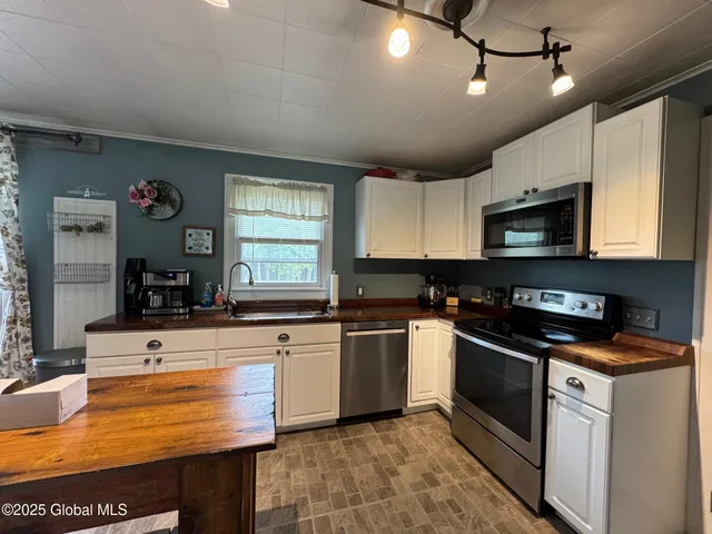 $245,000 | 38 3rd Avenue, Ticonderoga, NY 12883