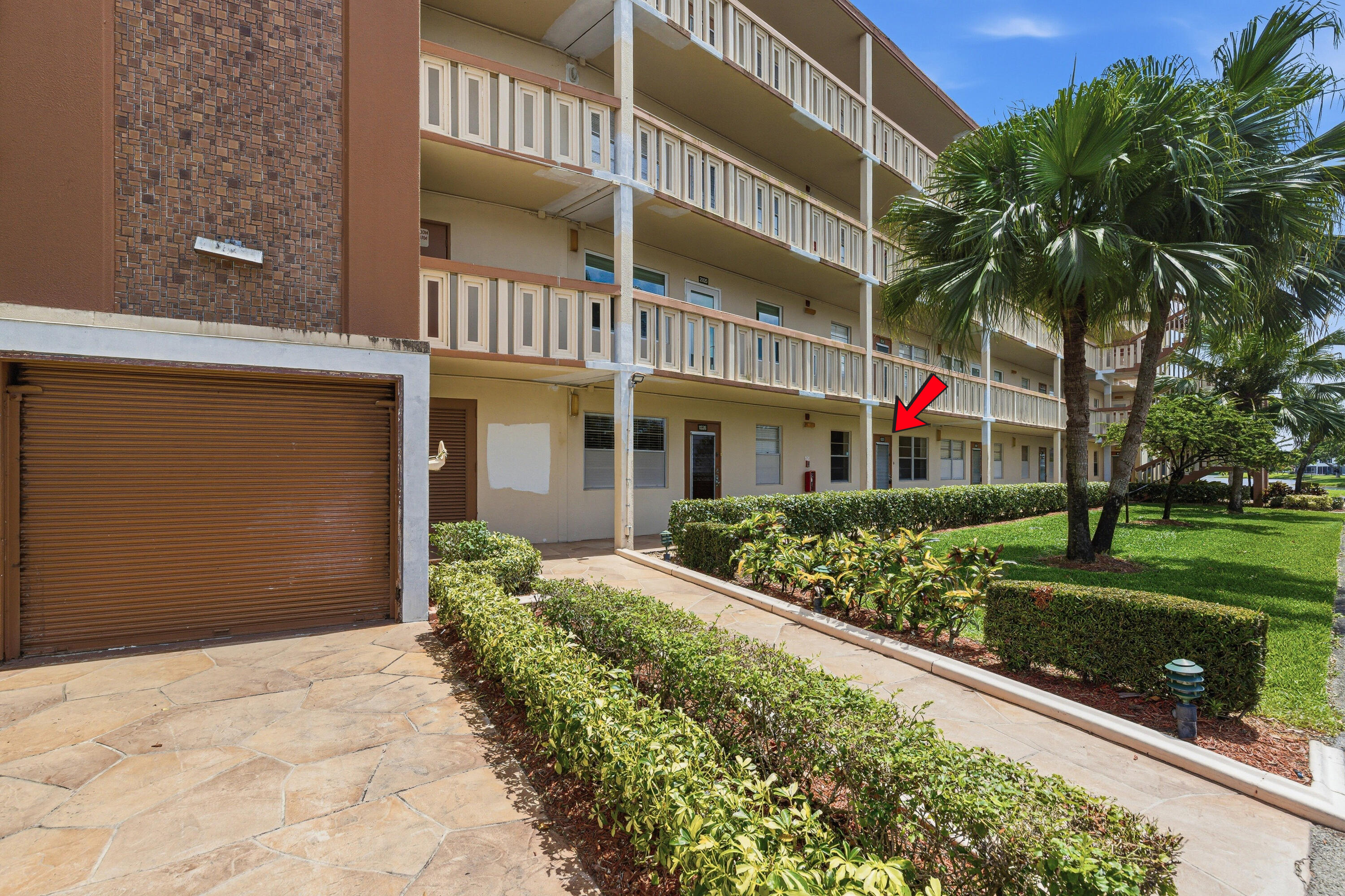 1025 Newcastle B, Unit 1025 Boca Raton, FL 33434 - Photo 5 of 31 Front Building-B