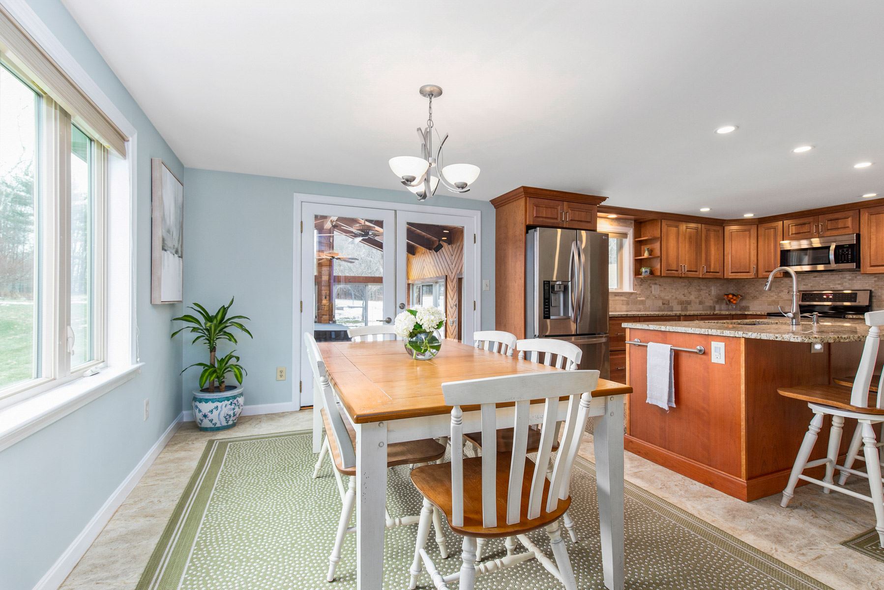 232 Tolend Road Dover, NH 03820 - Photo 8 of 40